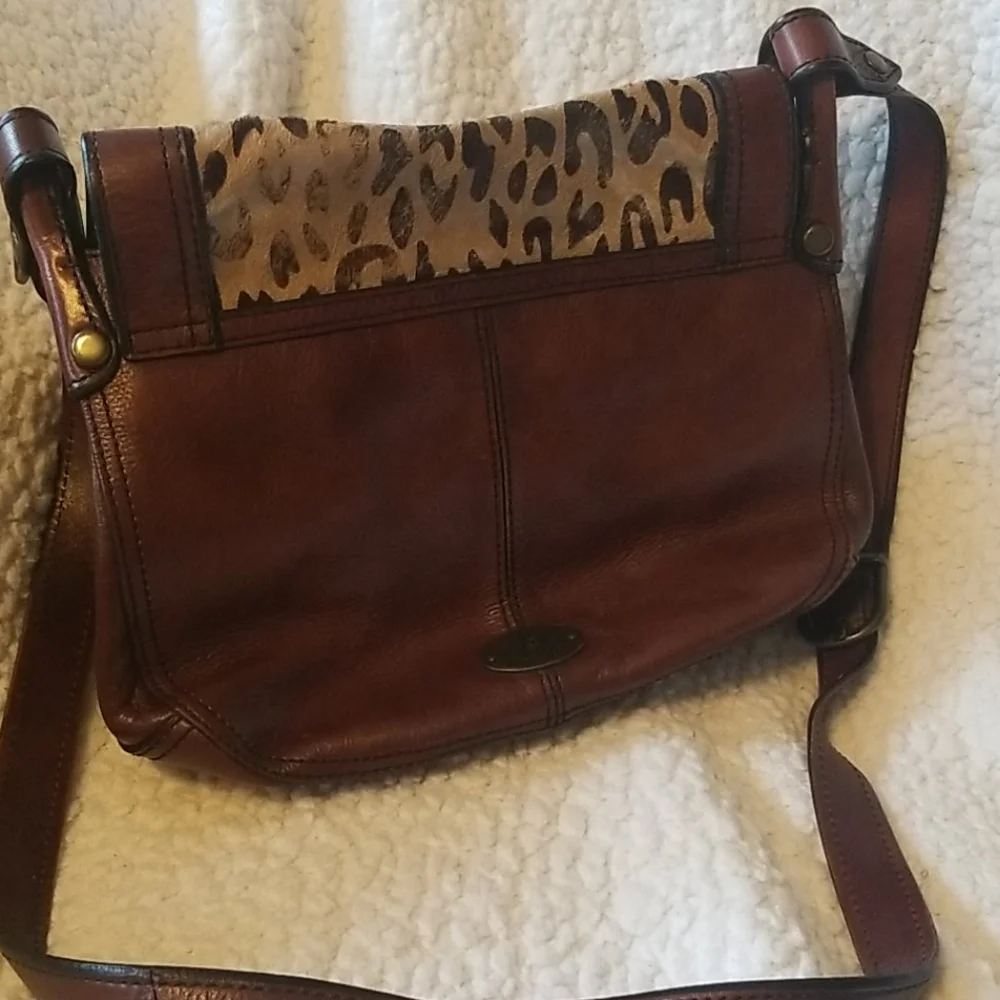 CLOSEOUT SALE FOSSIL (VRI) Vintage Reissue Messenger Satchel - Picture 8 of 15